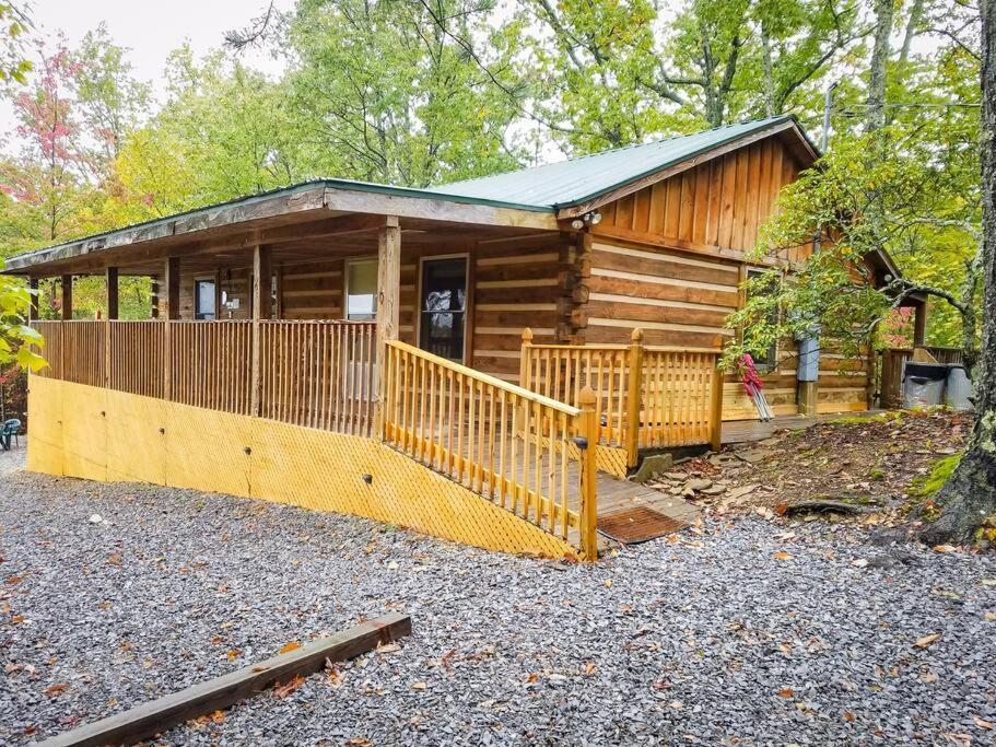 Rustic Cabin Сивиървил Екстериор снимка